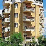 Bellevue, Sure Collection By Western Pesaro