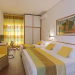 Hotel Bellevue, Sure Collection By Western Pesaro