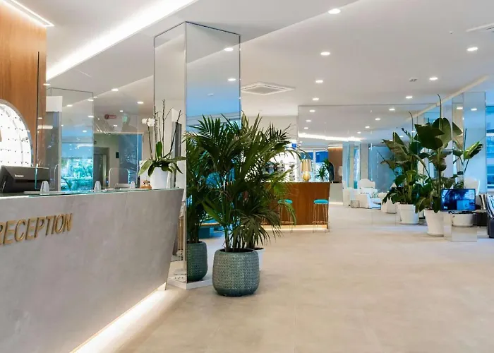 Отель Bellevue, Sure Collection By Western Пезаро