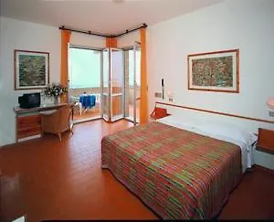 Bellevue, Sure Collection By Western Отель 3*